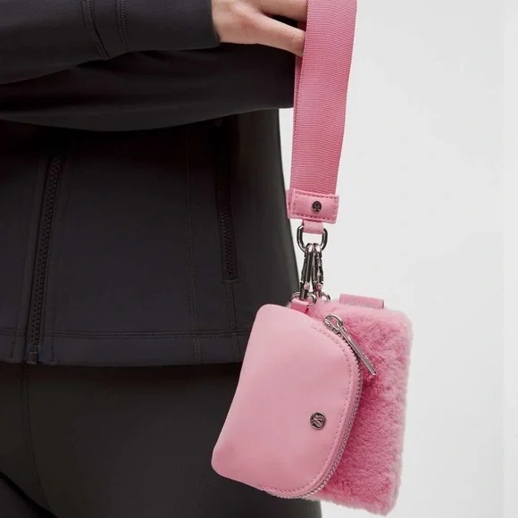 Lululemon NWT Dual Pouch Wristlet in Pink Tide one Pouch is Plush - Picture 6 of 8